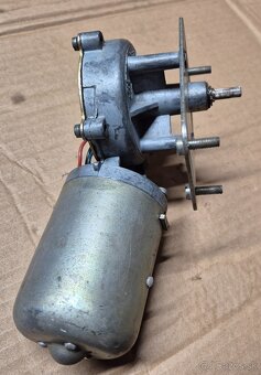 Stieračový motorček 8741.31 - 4