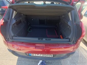Peugeot 3008 1.6 HDi 82 kW – spoľahlivý a komfortný SUV - 4