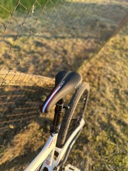 Horský bicykel GT Sensor Comp - 4