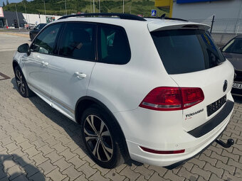 Volkswagen Touareg II 3.0 V6 TDI R-Line 4XMOTION - 4