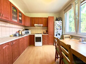 NA PREDAJ 2 IZB. BYT PREROBENÝ NA 3 IZB., 64M2, ŠTEFÁNIKOVA - 4