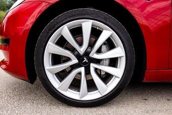Tesla Model 3 standard range+,239 kw,odpočet DPH,premium con - 4
