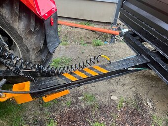 Vyklápacia vlečka za traktor - 4