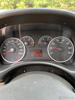 Predám Fiat punto 1.2 benzín 2009 - 4