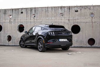 Ford Mustang Mach-E / ODPOČET - 4
