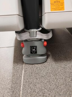 Britax Römer Max-Fix II cosmos black - 4