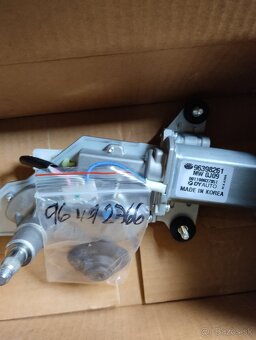 Renault,& Chevrolet - 4