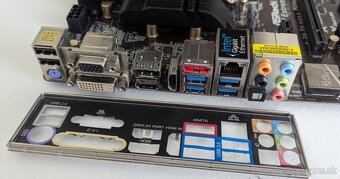 ASRock Z87 Extreme4 + E3-1320v3 + 16GB G.Skill + Alpenfohn - 4