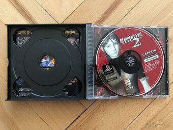 RESIDENT EVIL 2: DUALSHOCK EDITION - PS1 - 4