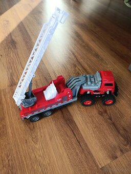 Nova hracka pre chlapceka - 4