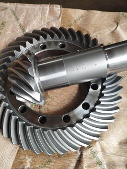 Tatra 613 - diferenciál 3.54 - 4