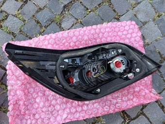 Zadné svetlá BMW 5 E60 - 4