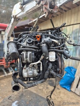 Predám kompletný motor 2.0TDi 103kw/125 kód CFGB - 4