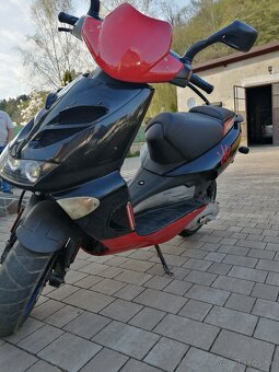 APRILIA SR 50 - 4