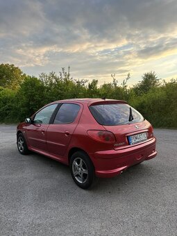 Peugeot 206 1.4i - 4