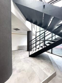 Jedinečné komerčné priestory v centre Galanty na prenájom - 4