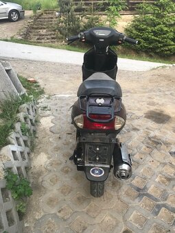 Skúter 50ccm 4T - 4