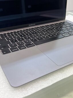 ZÁRUKA | MacBook Air 2020 - 4