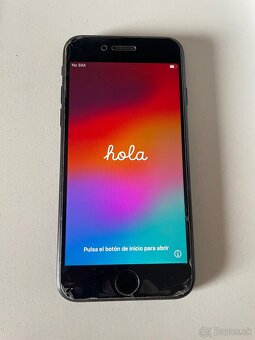 iPhone SE 2020 - 4