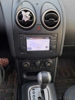 Predám Nissan qashqai 2.0 dci AT - 4