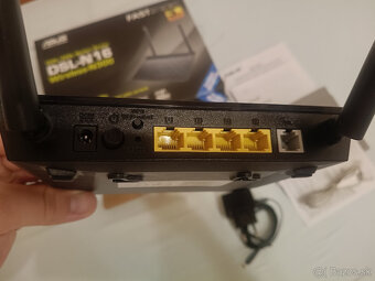 Predam Modem/Router Asus DSL-N16 Wireless - N300 VDSL/ADSL - 4