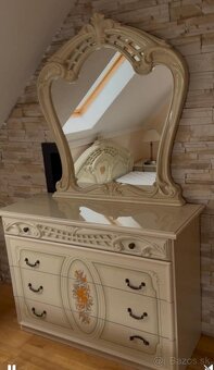 Komplet spálňa – posteľ 180x200 + skriňa + komoda + zrkadlo - 4