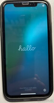 Mobilny telefon iPhone XR 64GB + kryty zdarma - 4