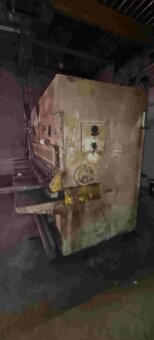 Tabulové nůžky CNTA 3150/10 A, vyrobené v roce 1981 - 4