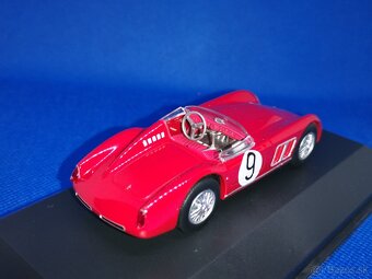 Predám kovový model Škoda 1100 OHC 1:43 - 4