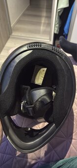 Prilba na motocykel - 4