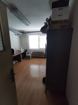 Na prenájom sklad na Strojníckej ul. v Prešove - 4