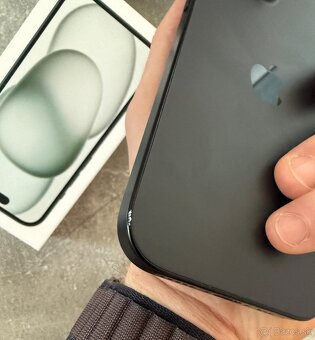 iPhone 15 128 GB - 4