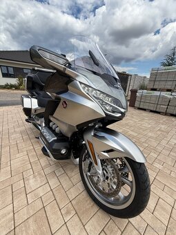 Honda GL 1800 Gold Wing 1800 Tour - 4