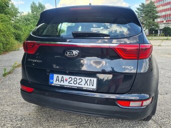 Kia Sportage 2,0crdi 136kw 4x4 rok 2017 - 4