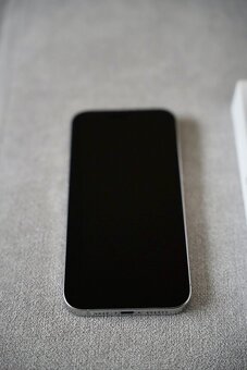 Predám iPhone 16 Pro Max 256GB White Titanium - 4