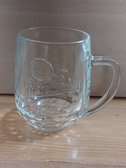 Pilsner Urquell - Výroční půllitr s uchem - 4