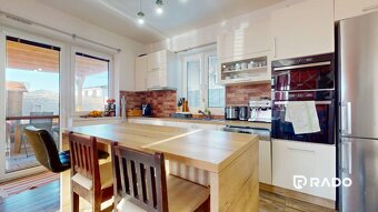 RADO | 3i byt v tehlovom dome so záhradou a parkovaním | Bis - 4