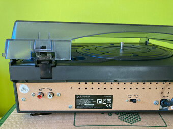 Darujem gramofón - 4