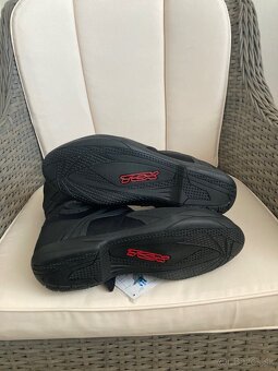 Predá pánske čižmy - 4