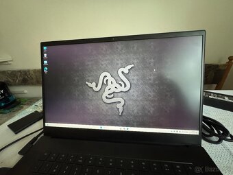 Razer Blade 15 (2023) RTX 4060 - 4