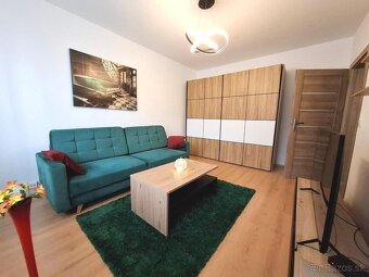 PRENÁJOM: 1 IZBOVÝ BYT 36 M2 Z TOHO LODŽIA 3M2, JUH 3 POPRAD - 4