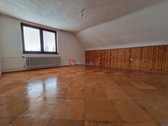 AstonReal: predaj priestranný rodinný dom s garážou - Veľký - 4