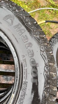 ⚫️Pneu 225/75 r16 - 4