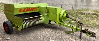 Balíkovač Claas Markant 50 - 4