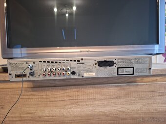 TV plazma, domáce kino 5.1,  videorekordér - 4