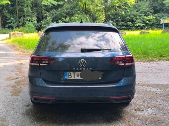 Volkswagen Passat 2,0 TDI DSG 11/2022 - 4
