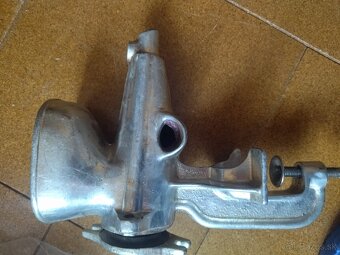 Hrniec na odstavovanie a mlyncek - 4