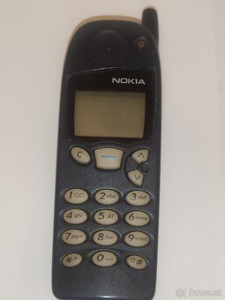Staré funkčně telefony Nokia 5110, Sony Ericsson - 4