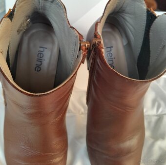 Predám dámske topánky  / čižmy - 4