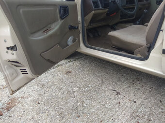 Ford Sierra 1600 - 4